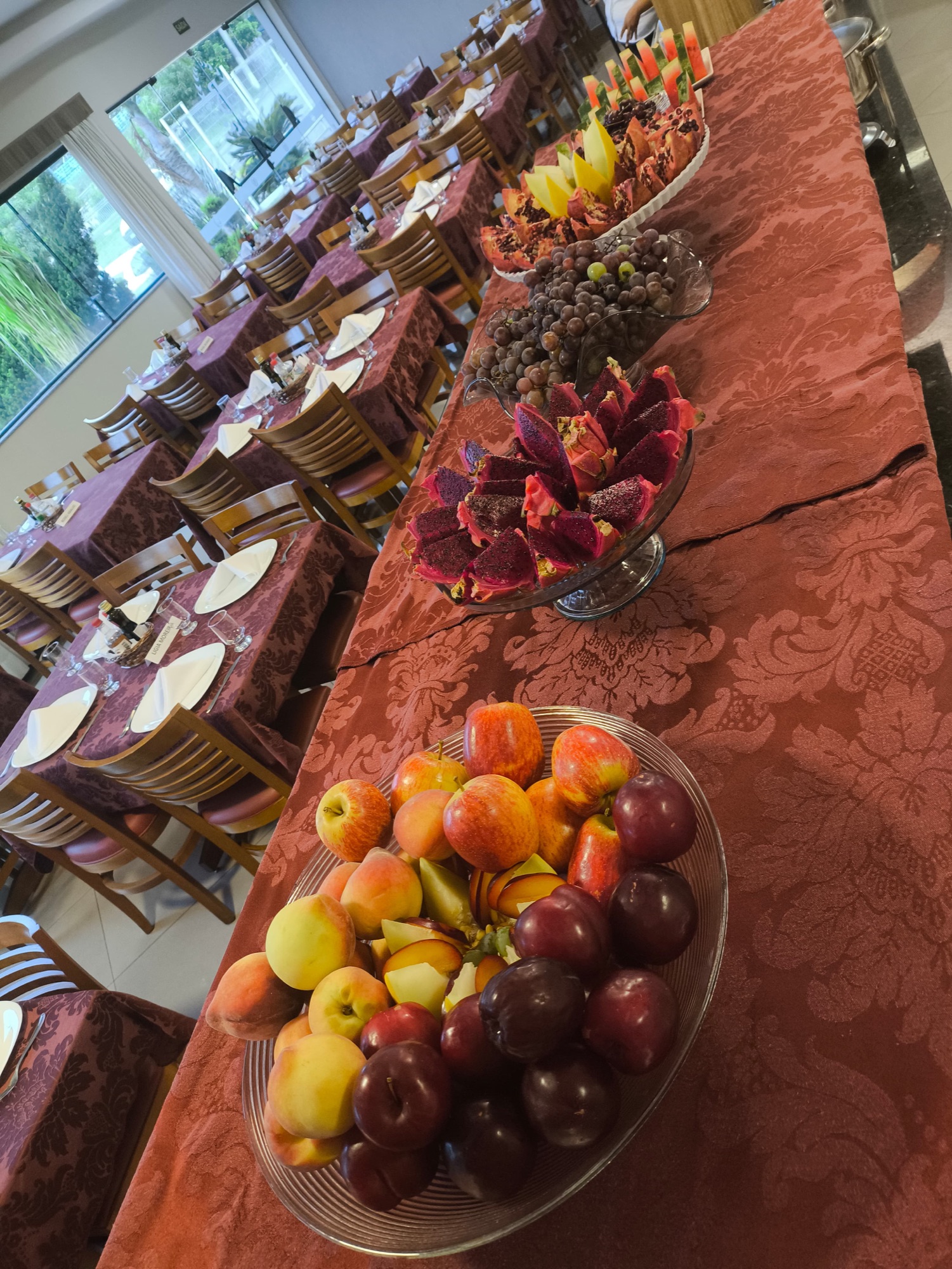 Mesa de frutas do evento